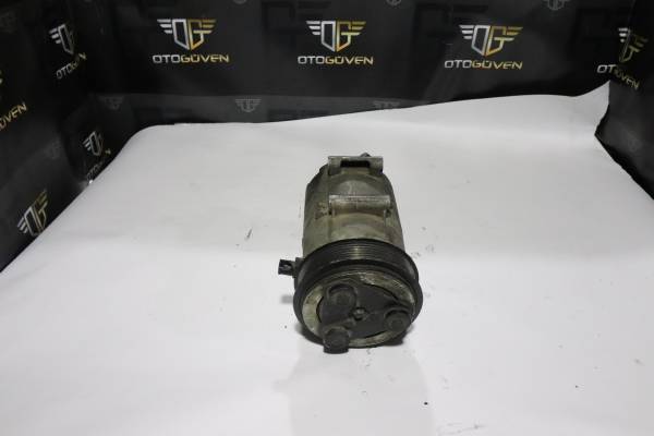 FORD TRANSİT 120 - 120 V ÇIKMA PARÇA TRANSİT V347 KLİMA KOMPRESÖRÜ